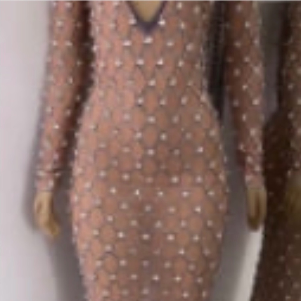 Alglist dress never worn. Just sitting in the closet shoot me an offer. One size